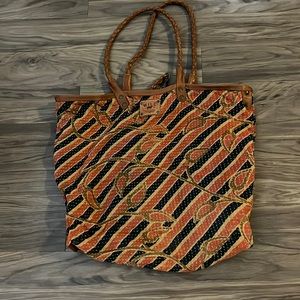 Will Leather Goods Reversible Tote with Detachable Leather Wristlet